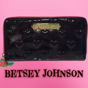 NEW BETSEY JOHNSON Raised Hearts Zip Around Wallet with Gold Lining